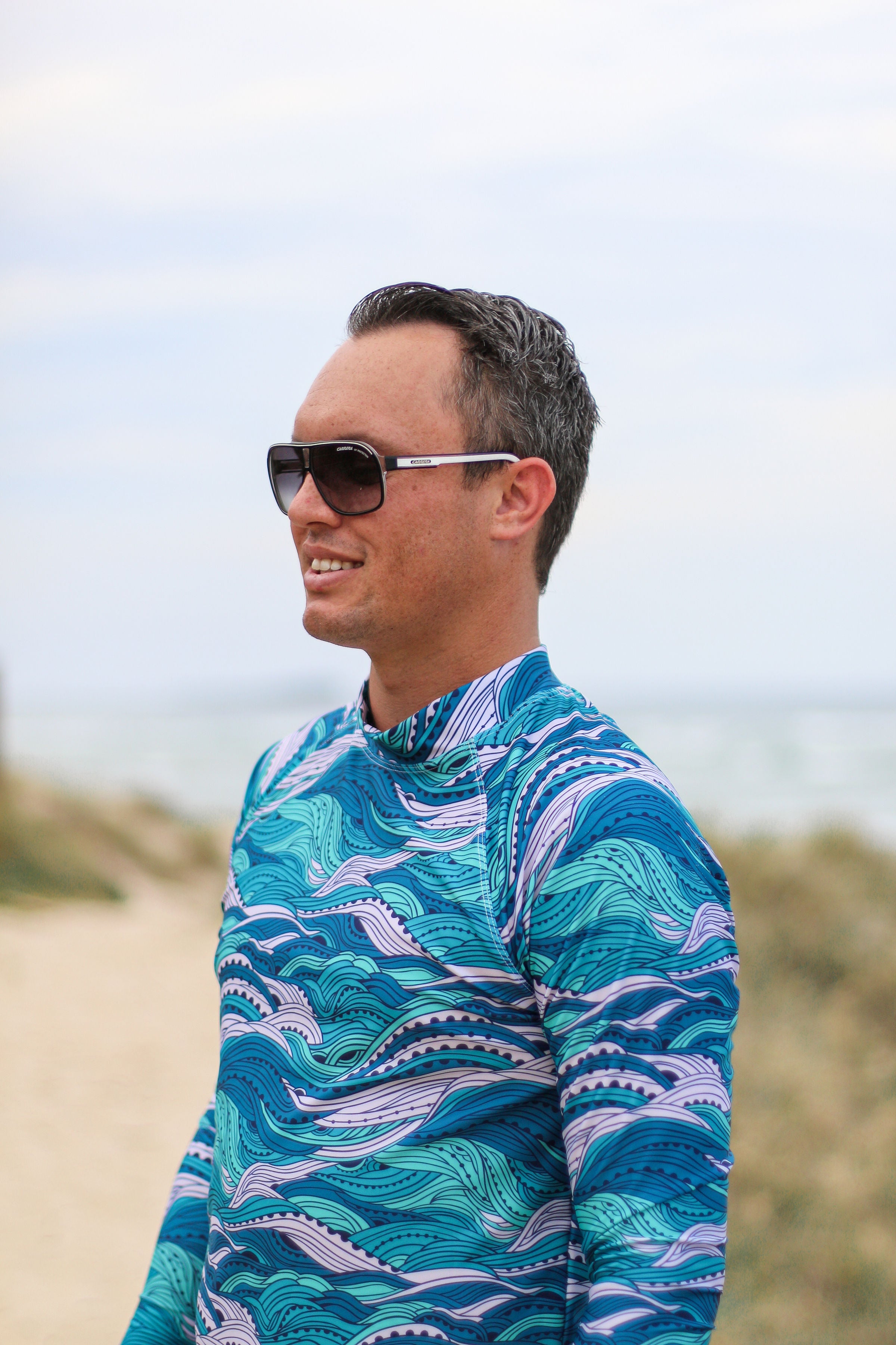 Beach Waves Men's Rashie - Men's Patterned Long Sleeved Sunsmart Sustainable Rashie _ WITH ZIP